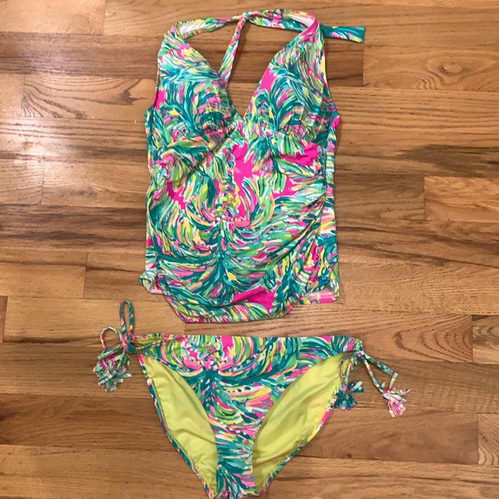 Lilly Pulitzer Tankini. EUC. Size 12 Top and 10 bottoms.